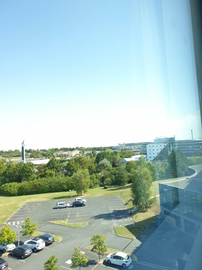 Entier 30m² - 800m Du Futuroscope Chasseneuil-du-Poitou